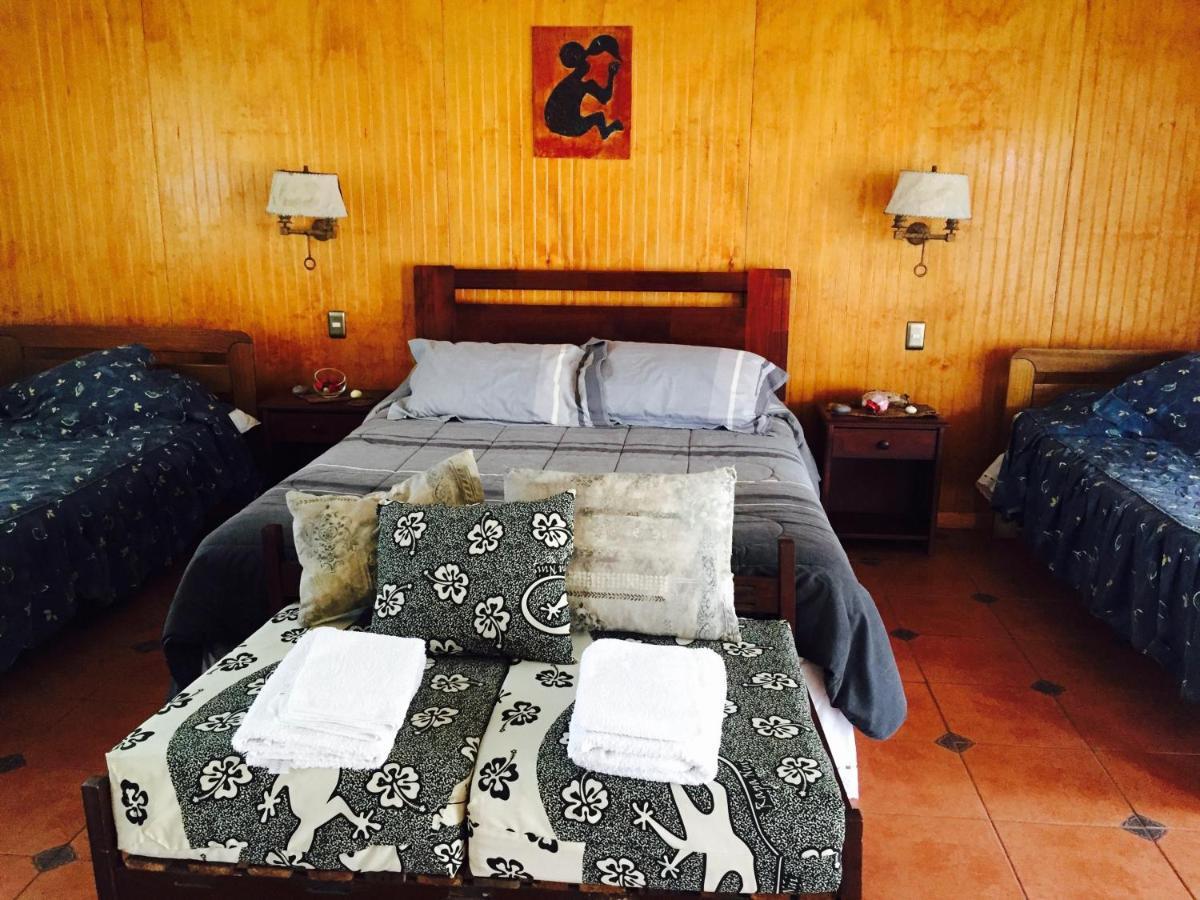 Hare PakoBa Guest House Hanga Roa Extérieur photo